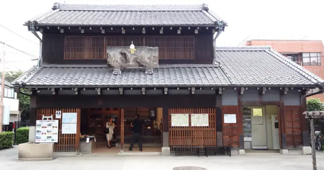 香川・丸亀の酒店が創業90年グループへ。従業員5名を残し、決め手は「売り手が現場に残ること」